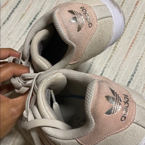 Adidas Stan Smith beige suede sneakers US 6 - Picture 4 of 5